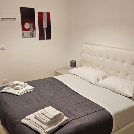 Apartamento Residenza Ugo Bassi Bolonia Exterior foto