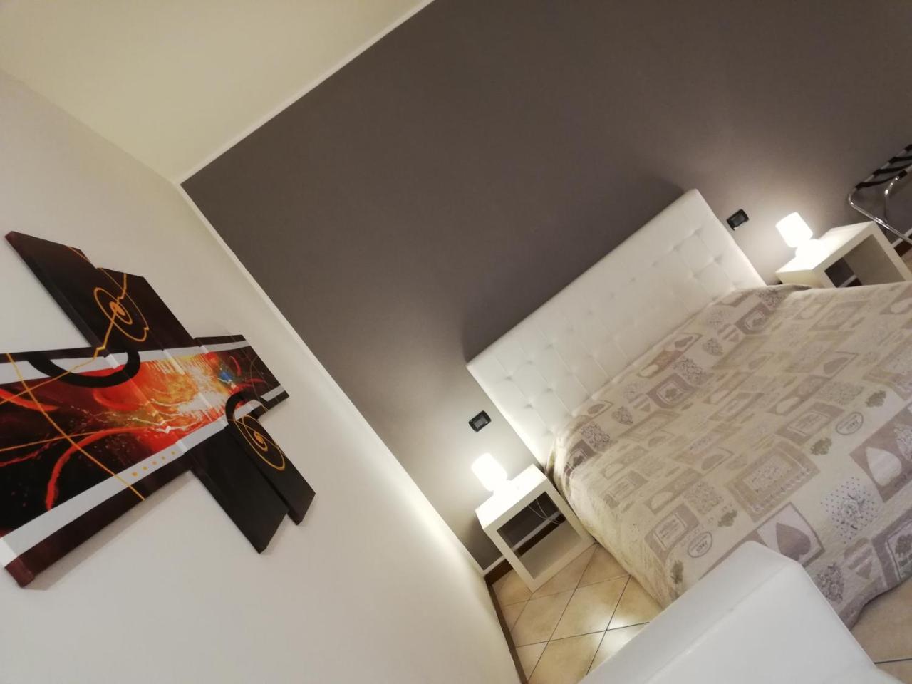 Apartamento Residenza Ugo Bassi Bolonia Exterior foto